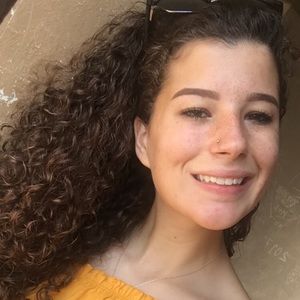 Meet your Posher, Maddie